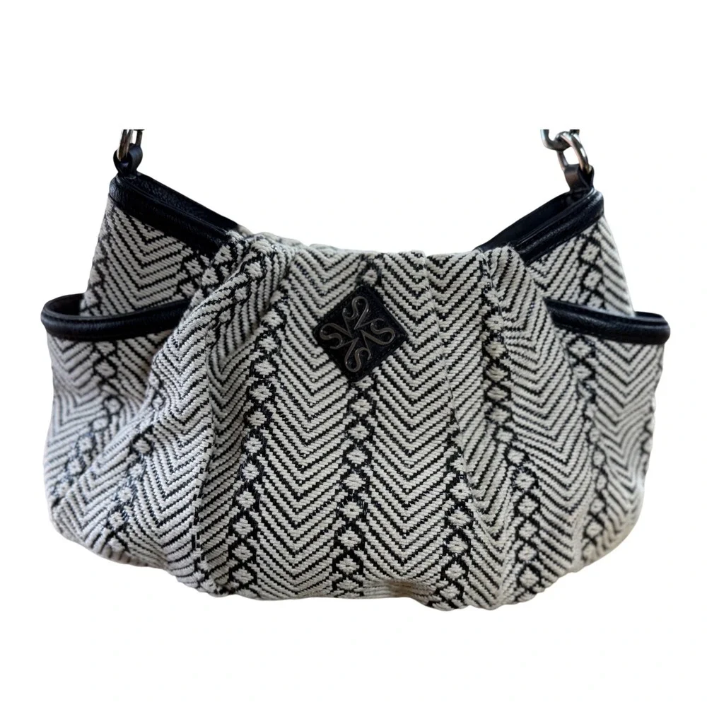 Simply Vera Vera Wang Black White Chevron Woven Shoulder Bag Chain Strap EUC